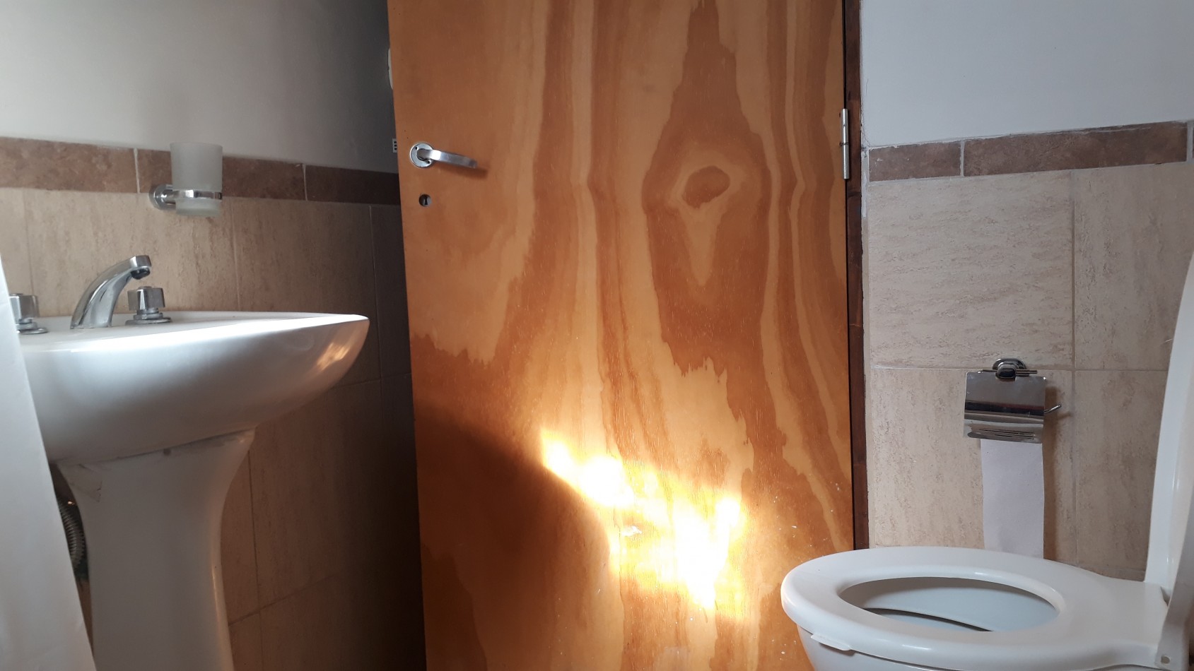 Oportunidad Unica: Dos Casas en un Paraiso Natural en Rama Caida