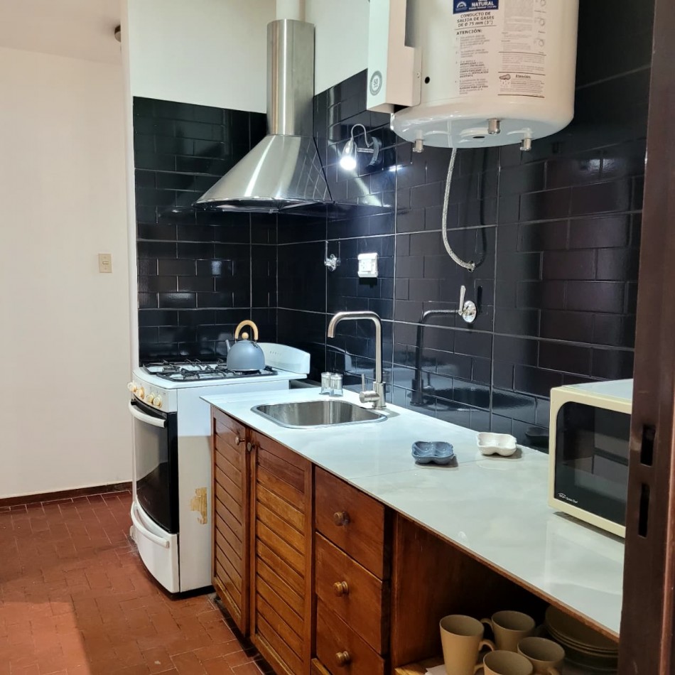 Alquilo Casa Barrio TAC 2 dormitorios