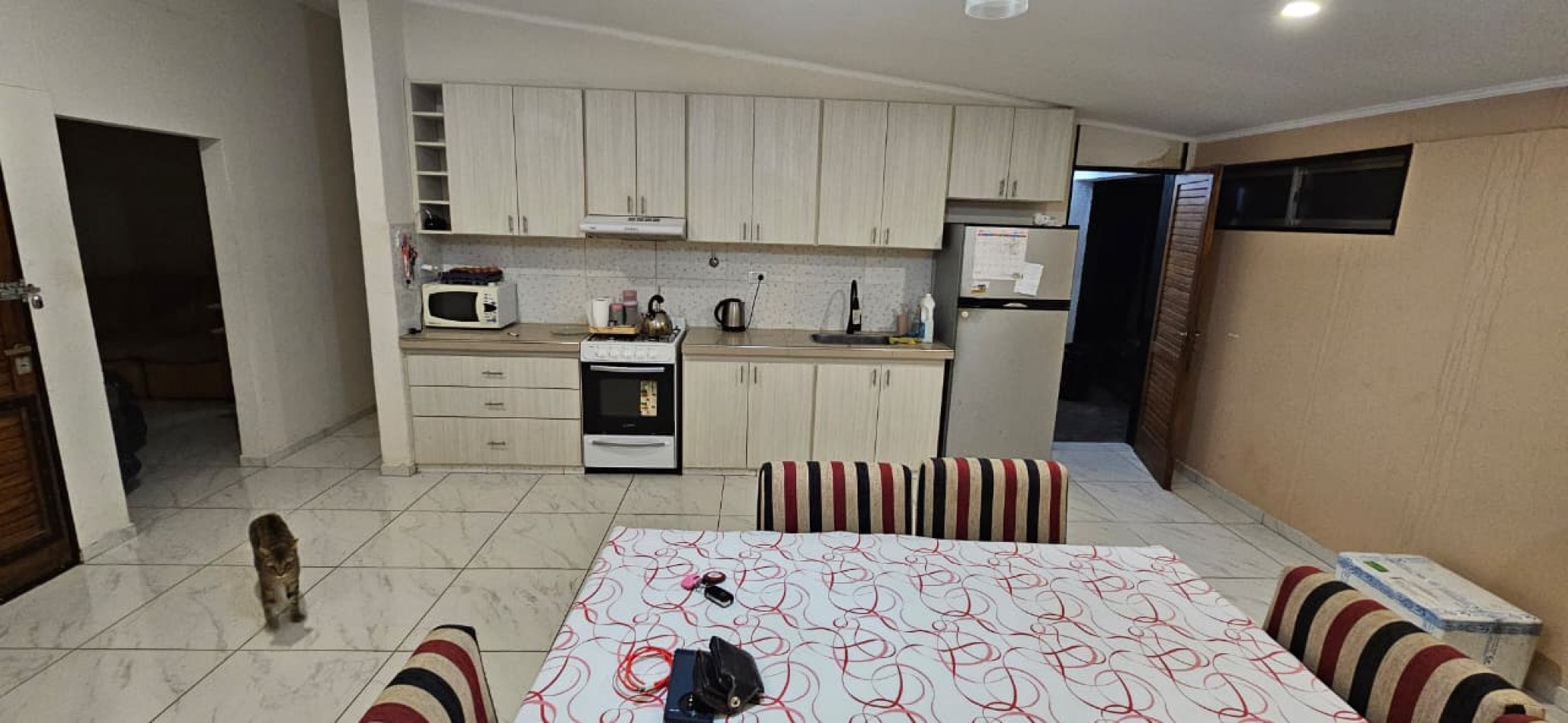 Alquilo Casa 3 dorm 2 baños Barrio Unimev