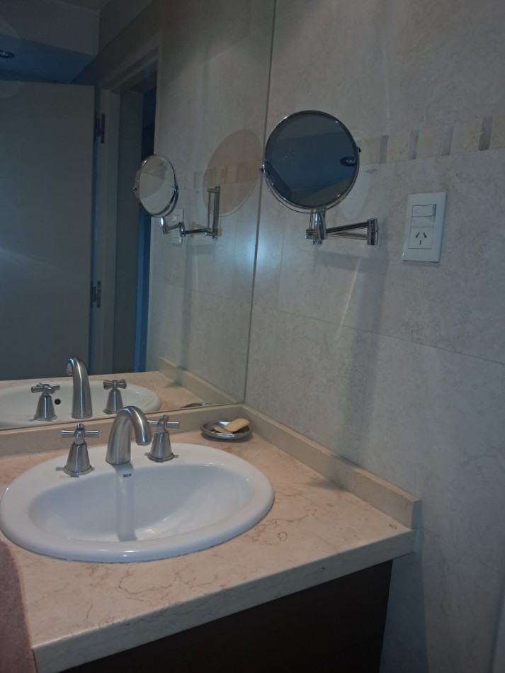 Casa en venta - Zona centrica residencial | Espacios amplios y confort para la vida familiar