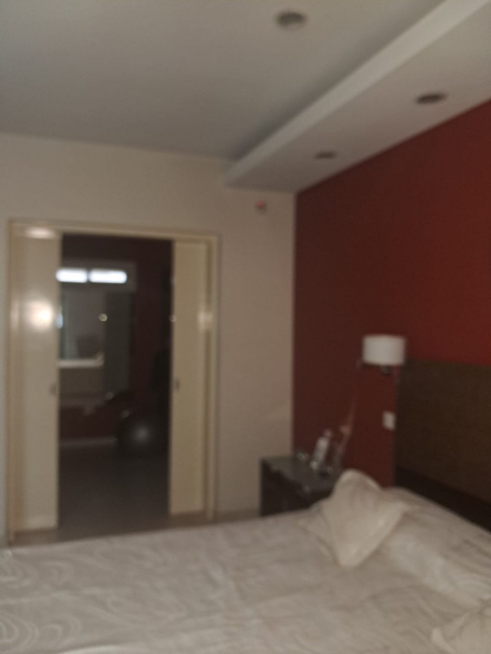 Casa en venta - Zona centrica residencial | Espacios amplios y confort para la vida familiar