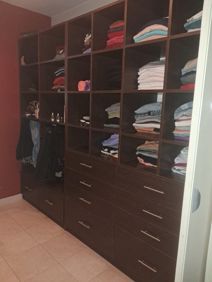 Casa en venta - Zona centrica residencial | Espacios amplios y confort para la vida familiar