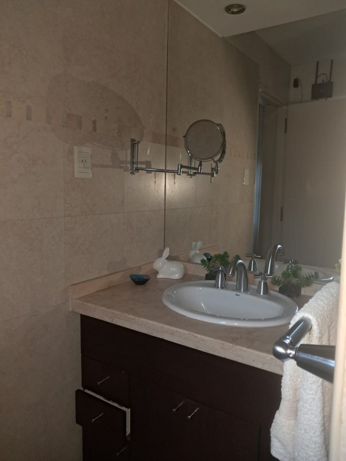 Casa en venta - Zona centrica residencial | Espacios amplios y confort para la vida familiar