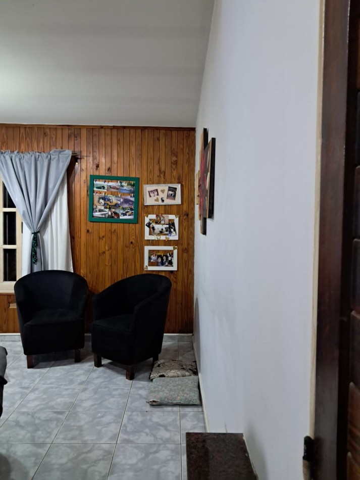 CASA 3 DORMITORIOS CON COCHERA Y QUINCHO - BARRIO SMATA