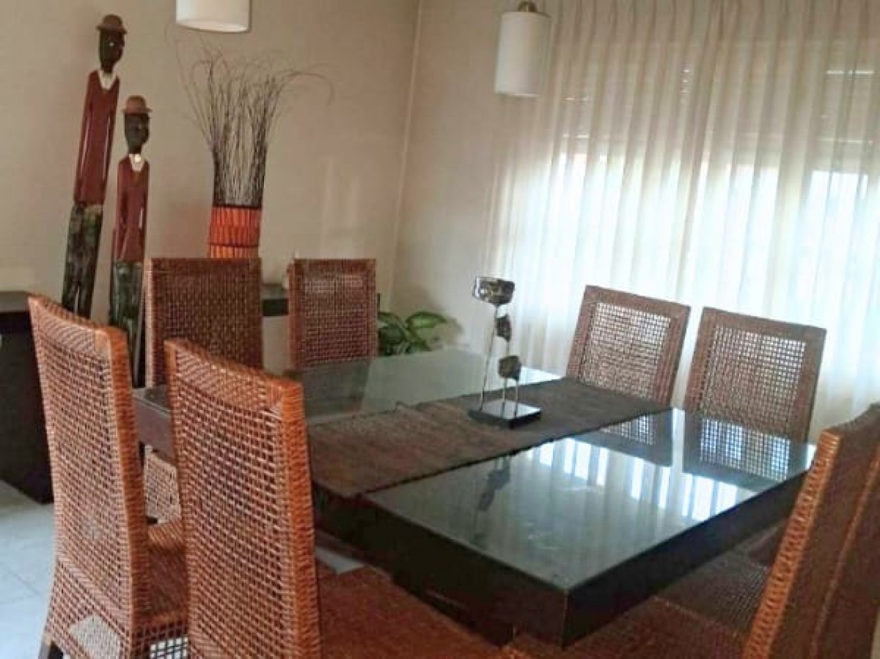 Casa en venta - Zona centrica residencial | Espacios amplios y confort para la vida familiar