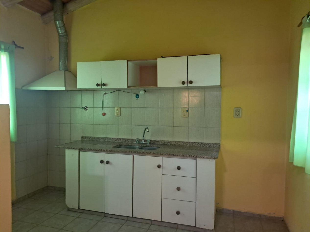 CASA DOS DORMITORIOS | CALLE JUJUY CASI PEDRO VARGAS | 700.000