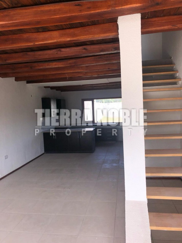 VENDO DUPLEX A ESTRENAR BARRIO SUTER