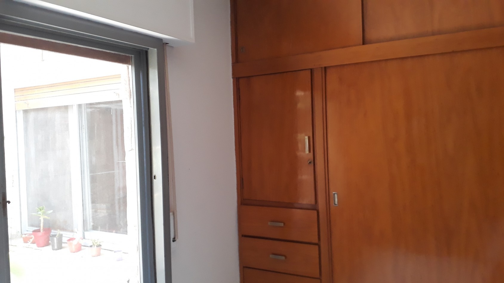 Vendo Casa Centrica tres dormitorios 