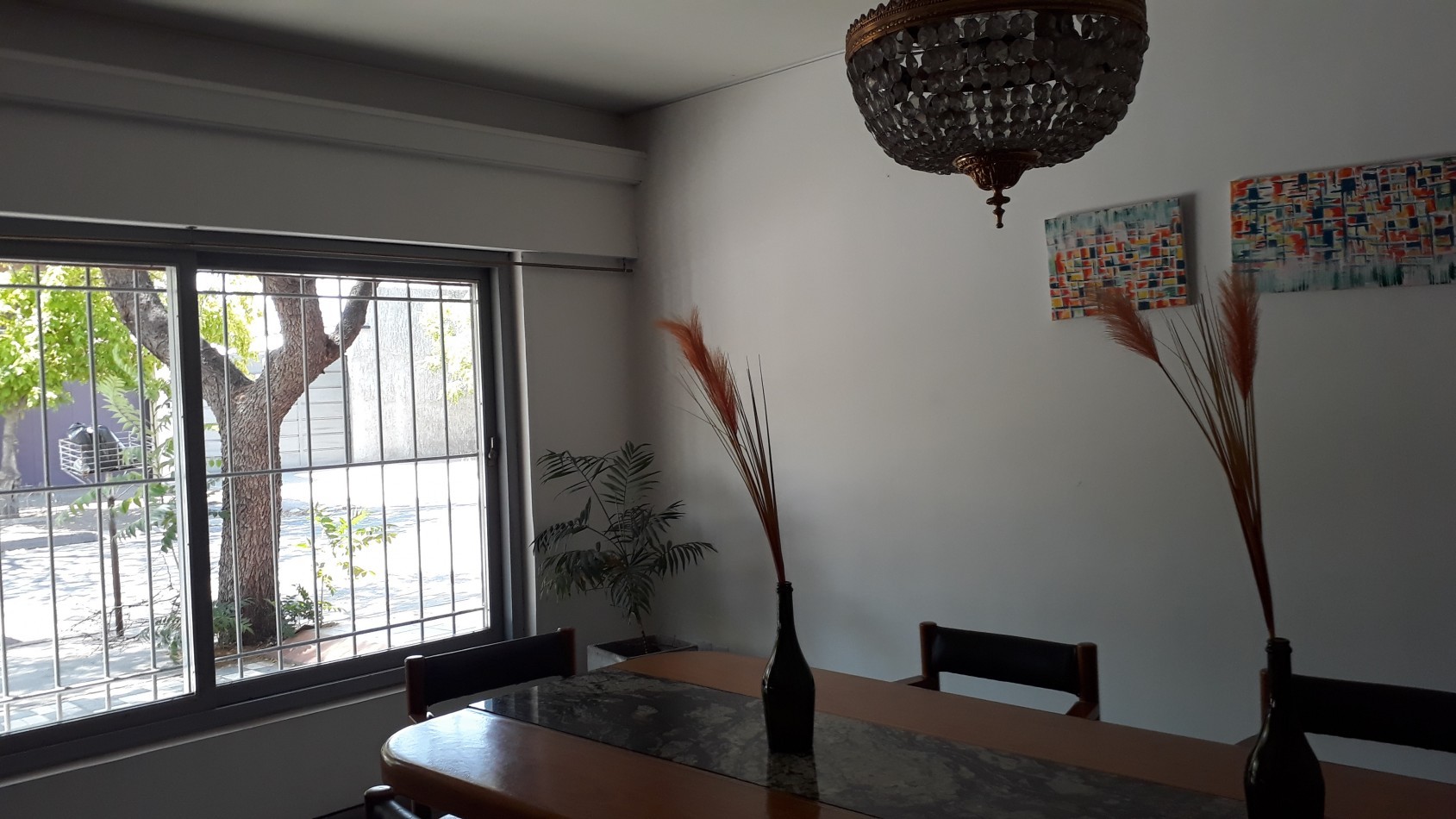 Vendo Casa Centrica tres dormitorios 