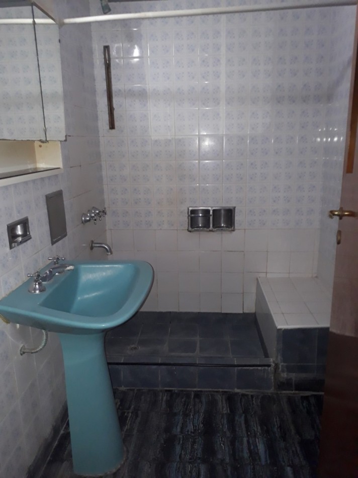 Vendo Casa Centrica tres dormitorios 