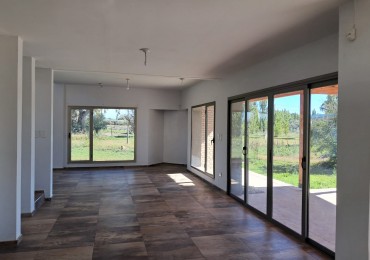 Alquilo Casa en Calle El Chañaral 