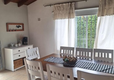 RAMA CAIDA | CASA DE CATEGORIA PARQUE QUINCHO | USD 174.000